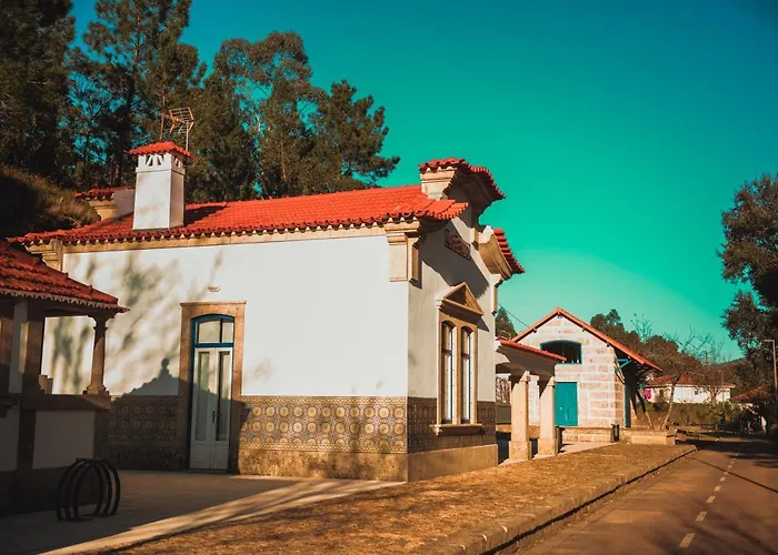 Estacao Ferroviaria De Lourido